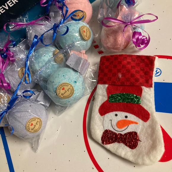 Bath bombs! Good Christmas presents - Picture 3 of 5